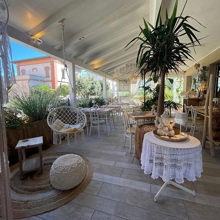 Americana Beach House Rimini Exterior photo